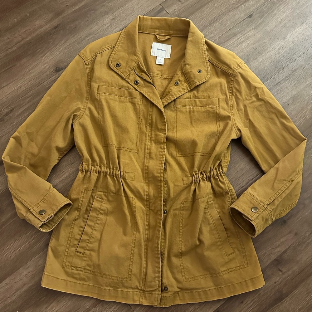 Old Navy Women's Utility Jacket in Mustard